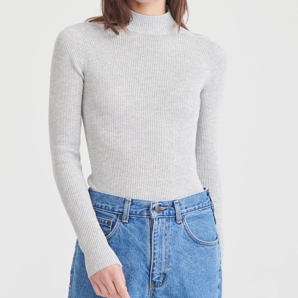 Naadam Silk Cashmere Cutout Turtleneck Sweater Top Ribbed Light Gray Size Medium